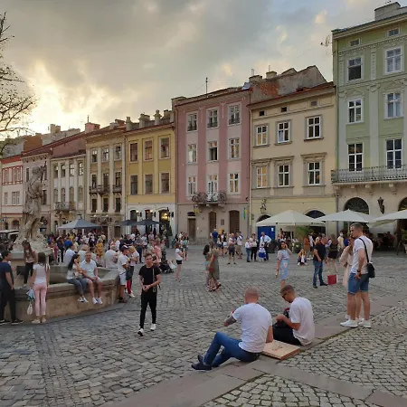 Modern In Old Center Апартаменты Львов